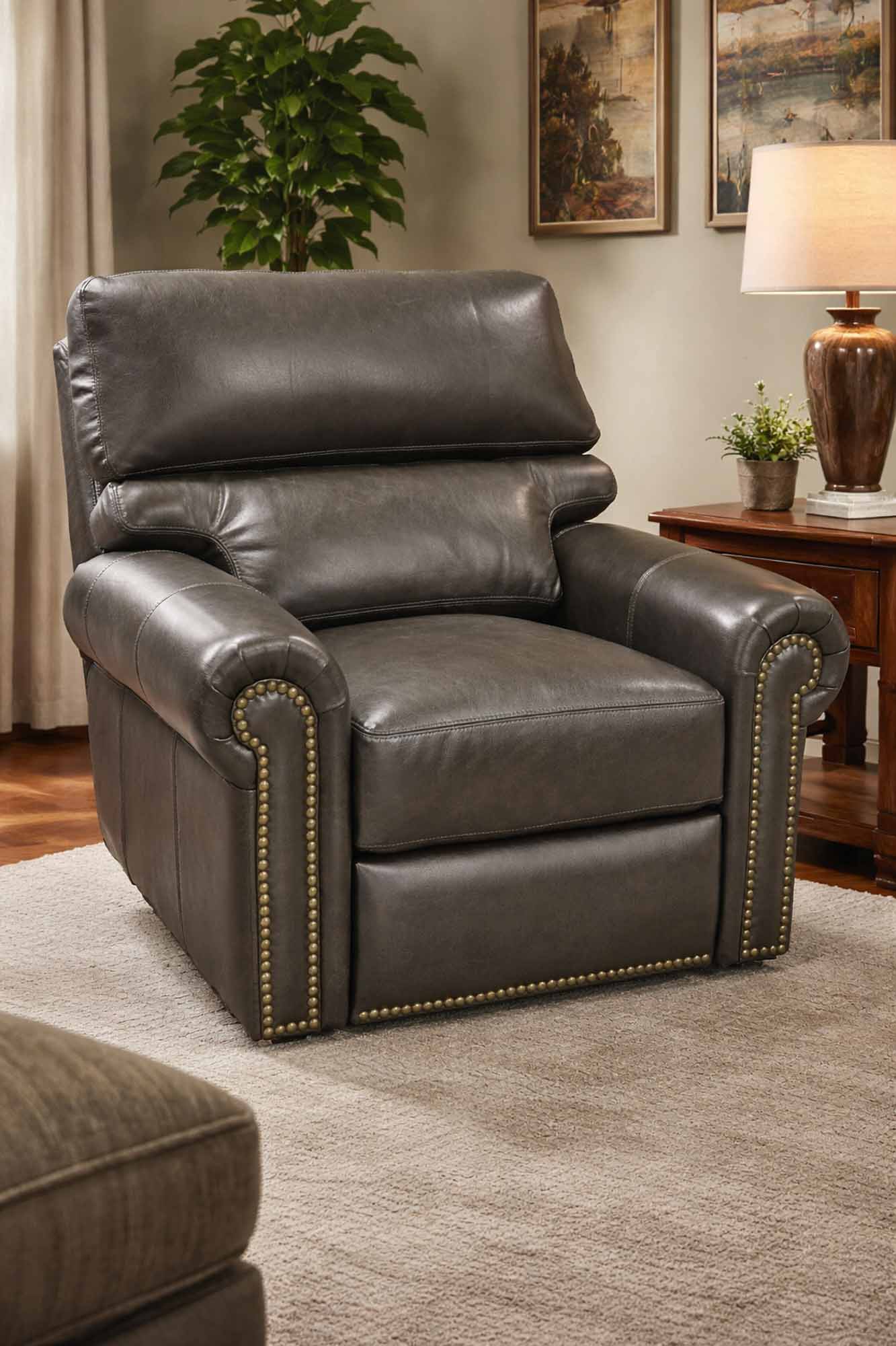 Carlton Leather Recliner - Image 2