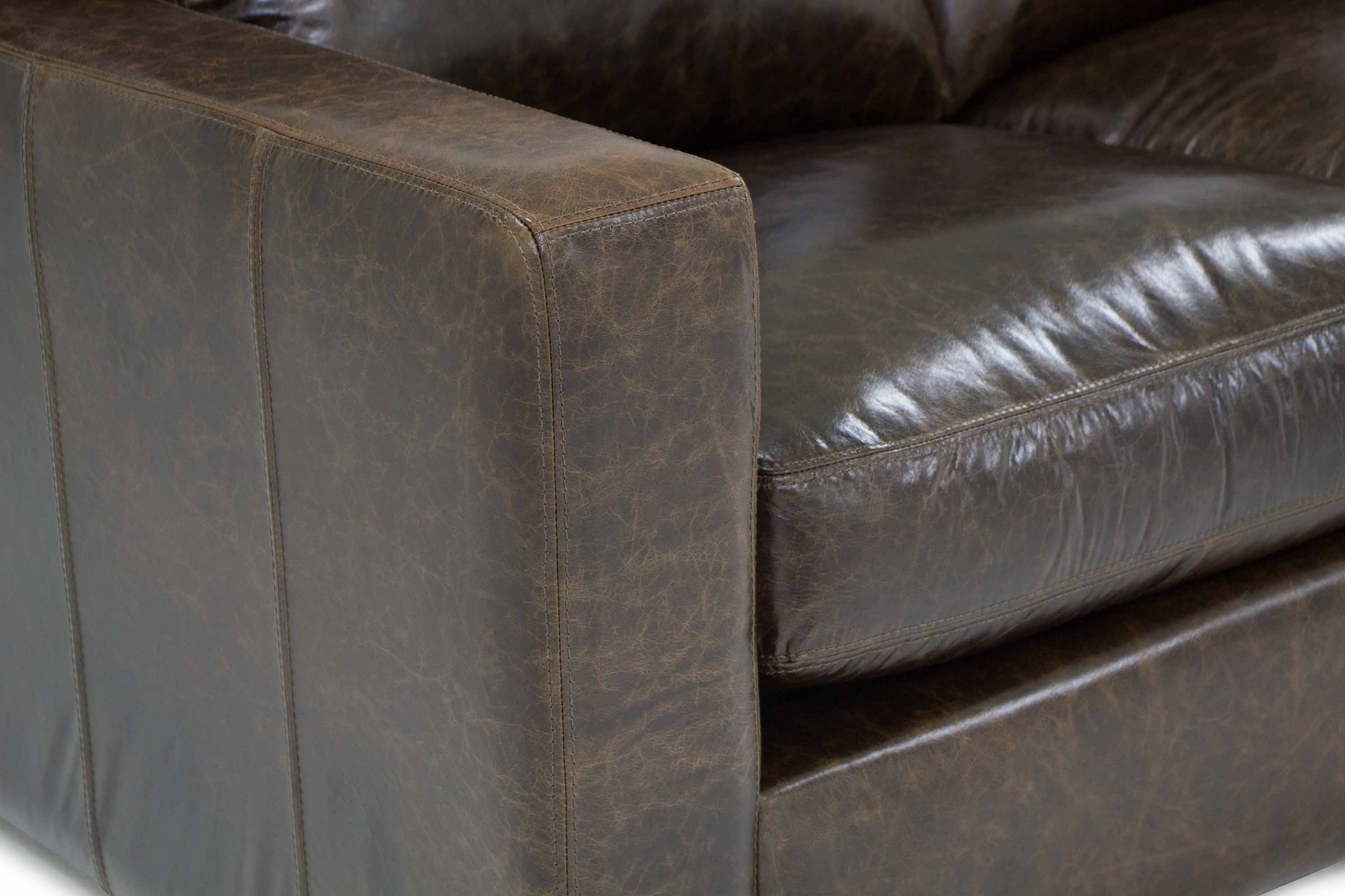 Colebrook Leather Loveseat - Image 4