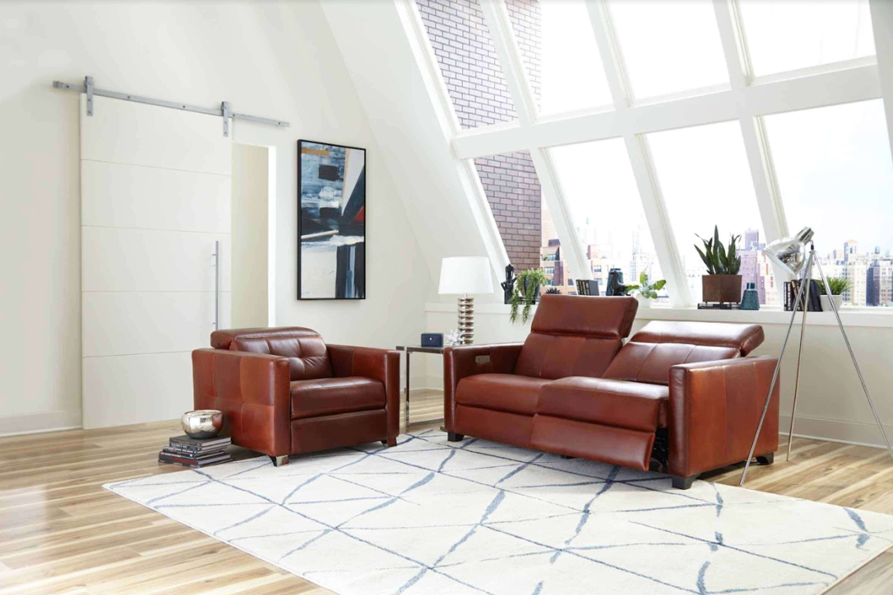 Manzoni Leather Power Reclining Loveseat With Articulating Headrest - Image 5