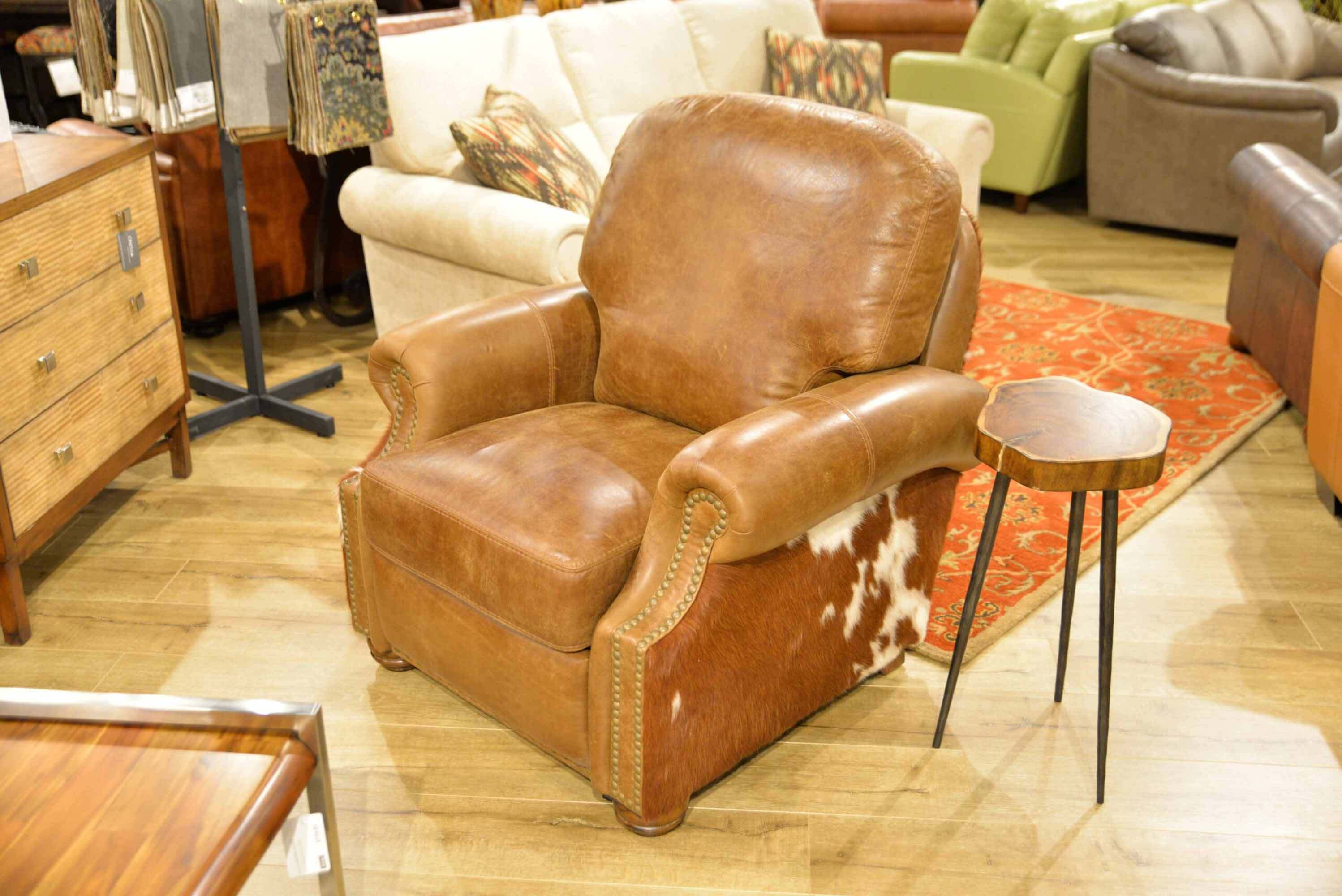 Rockland Leather Recliner - Image 8